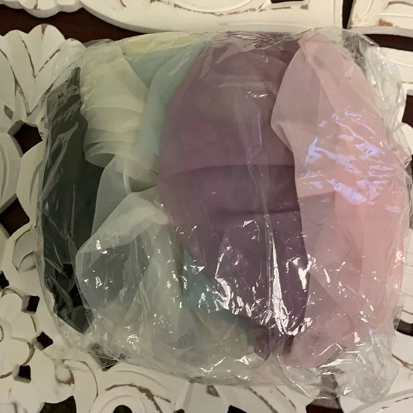 Bundle of 6 Oversized Hair Scrunchies Purple, Pink, White, Black, Blue, Yellow - Picture 5 of 5